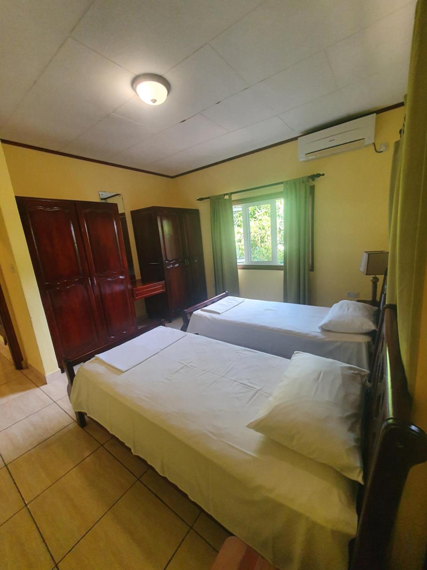 La Passe Holiday Villa La Digue Room photo